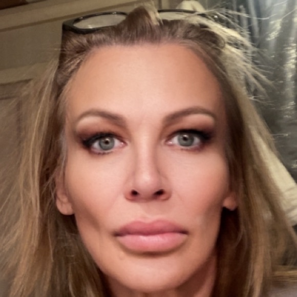 ilonaellsworth